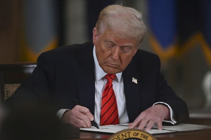 Trump'tan yapay zeka istismarına karşı tarihi imza