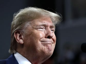 Iranians Read Trump's "The Art of the Deal" Before US Talks