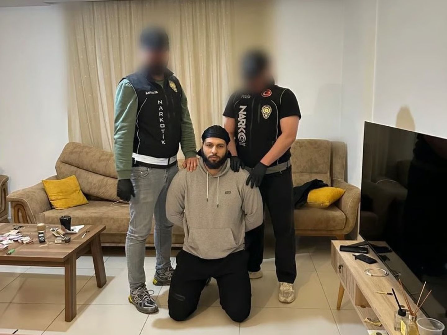 Kırmızı bültenle aranan Matthias Antalya'da yakalandı