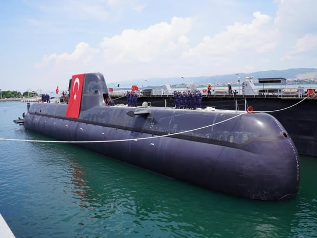 REİS sınıfı denizaltı TCG MURATREİS denize indirildi