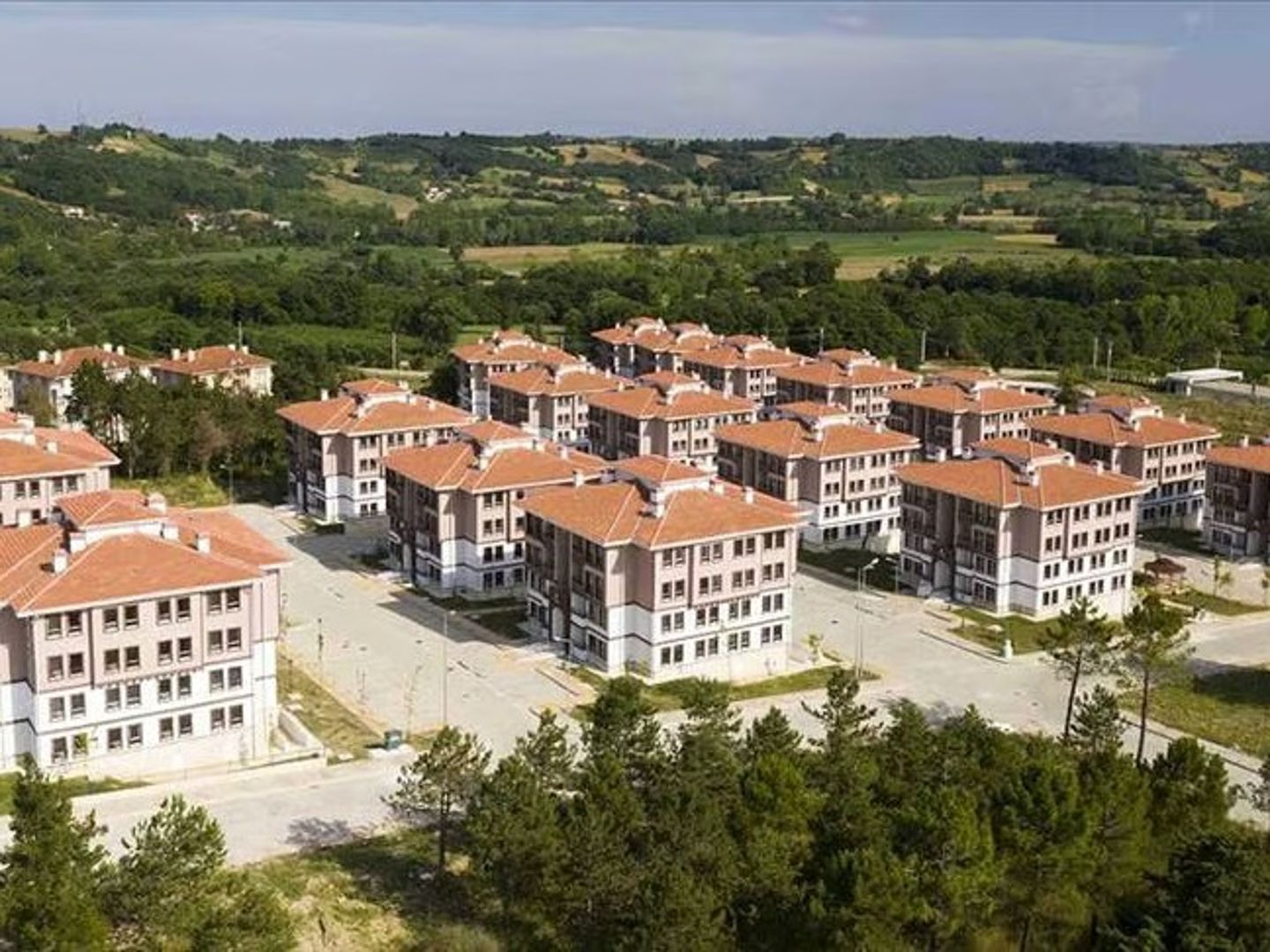 Kiralık Konut hamlesi için Yasal Düzenleme hazırlığı: TOKİ'ye kiralama yetkisi geliyor