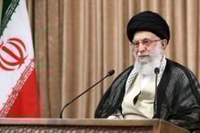 Hamaney ABD ile nükleer görüşmeyi reddetti yaptırımlar geri geliyor