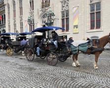 Belçika'da turistlere kaldırım taşı uyarısı