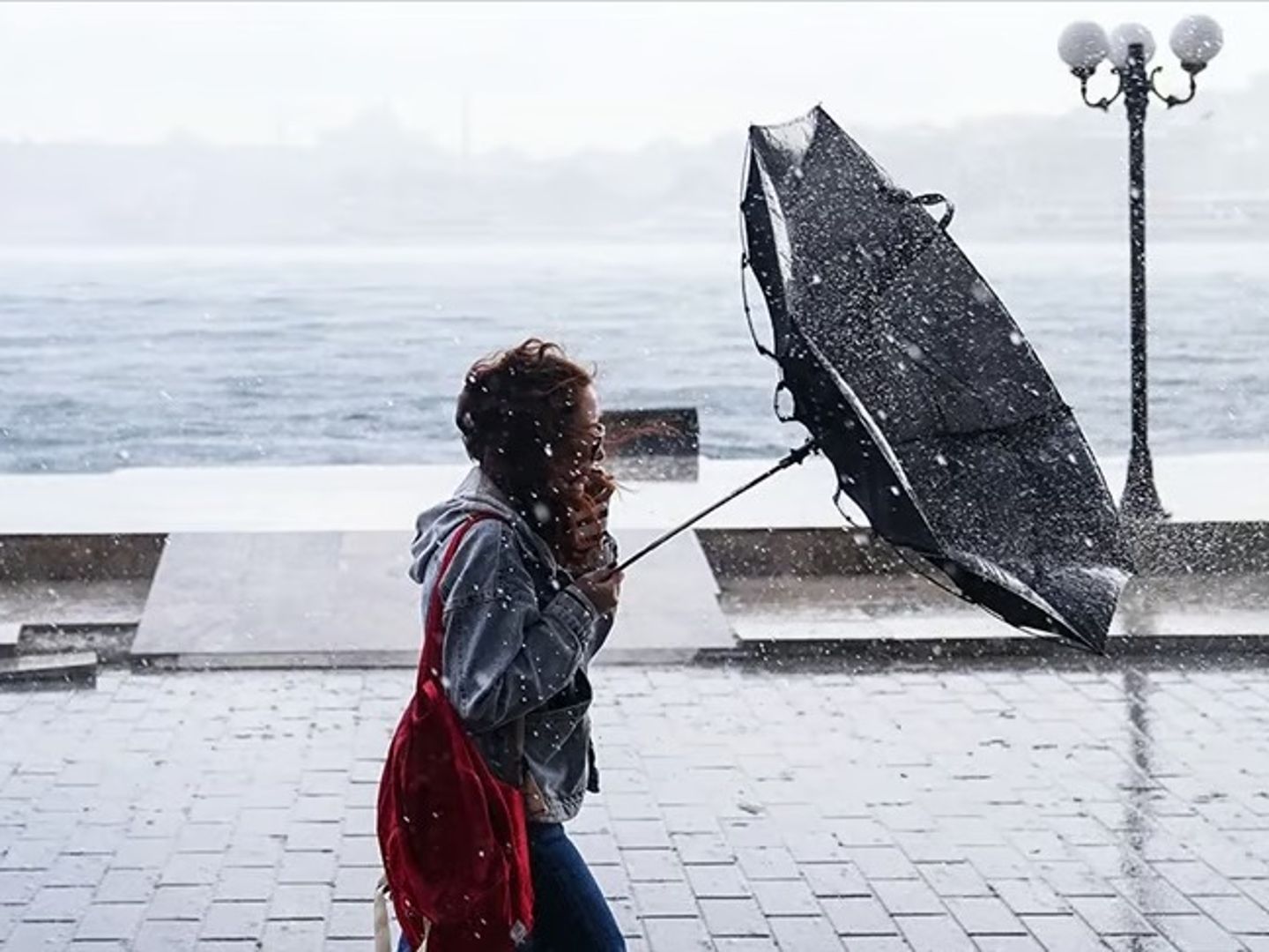 Meteoroloji uyardı: Ülke genelinde sağanak yağış ve kuvvetli rüzgar etkili olacak