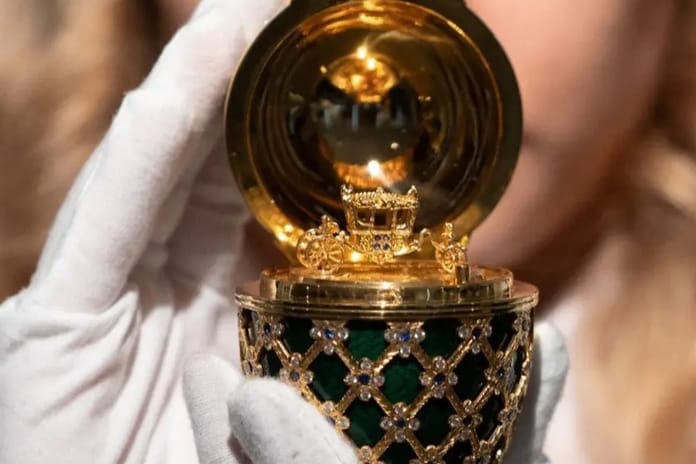 James Bond Ahtapot Yumurtası Kolyesi'ni çalıp yutan hırsız tutuklandı