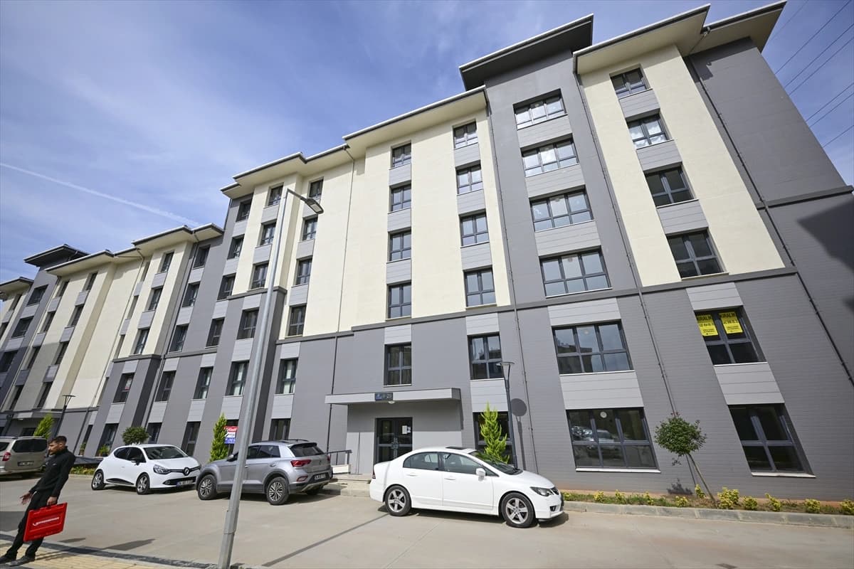 "Kiralık Sosyal Konut Projesi"nde İstanbul'daki örnek daireler tanıtıldı