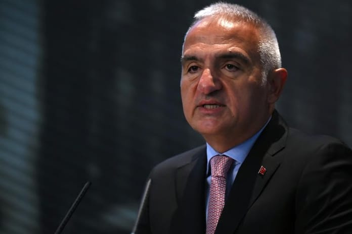 Turizmde ilk 9 ayda 50 milyar dolar gelir elde edildi