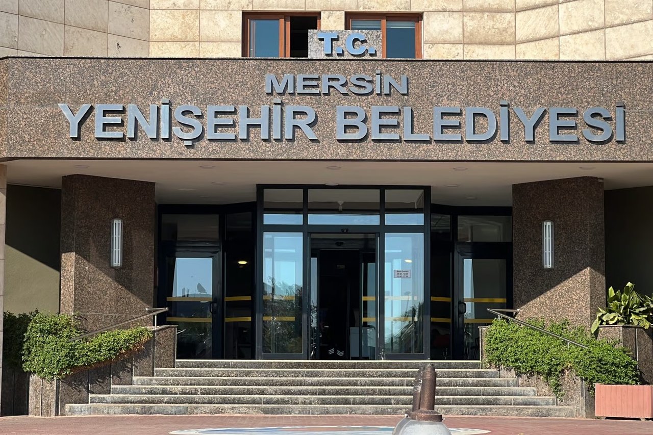 Mersin Yenişehir Belediyesine operasyon