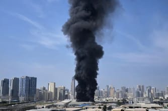 Iran Warns It Will Strike US Positions in UAE