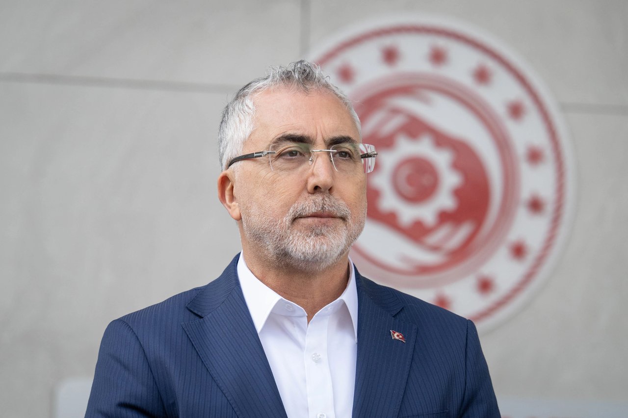Işıkhan'dan sendikalara sürpriz ziyaret