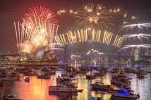 Pasifik ve Asya ülkeleri görkemli kutlamalarla 2026'ya girdi