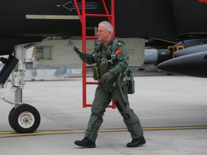 Görev süresi uzatılan Hava Kuvvetleri Komutanı Orgeneral Ziya Cemal Kadıoğlu kimdir?