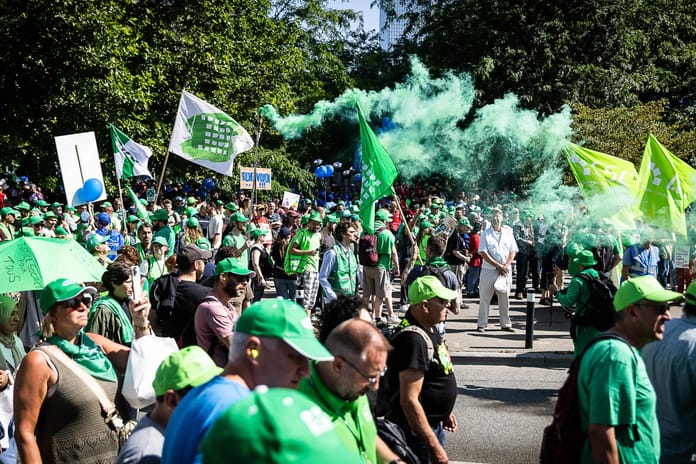 Belçika'da havayolu çalışanları beşinci kez greve gitti