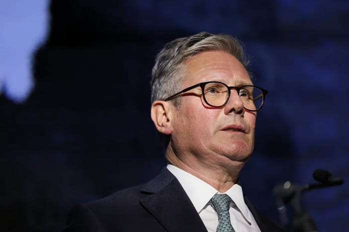 Epstein skandalı Starmer'i koltuğundan edebilir