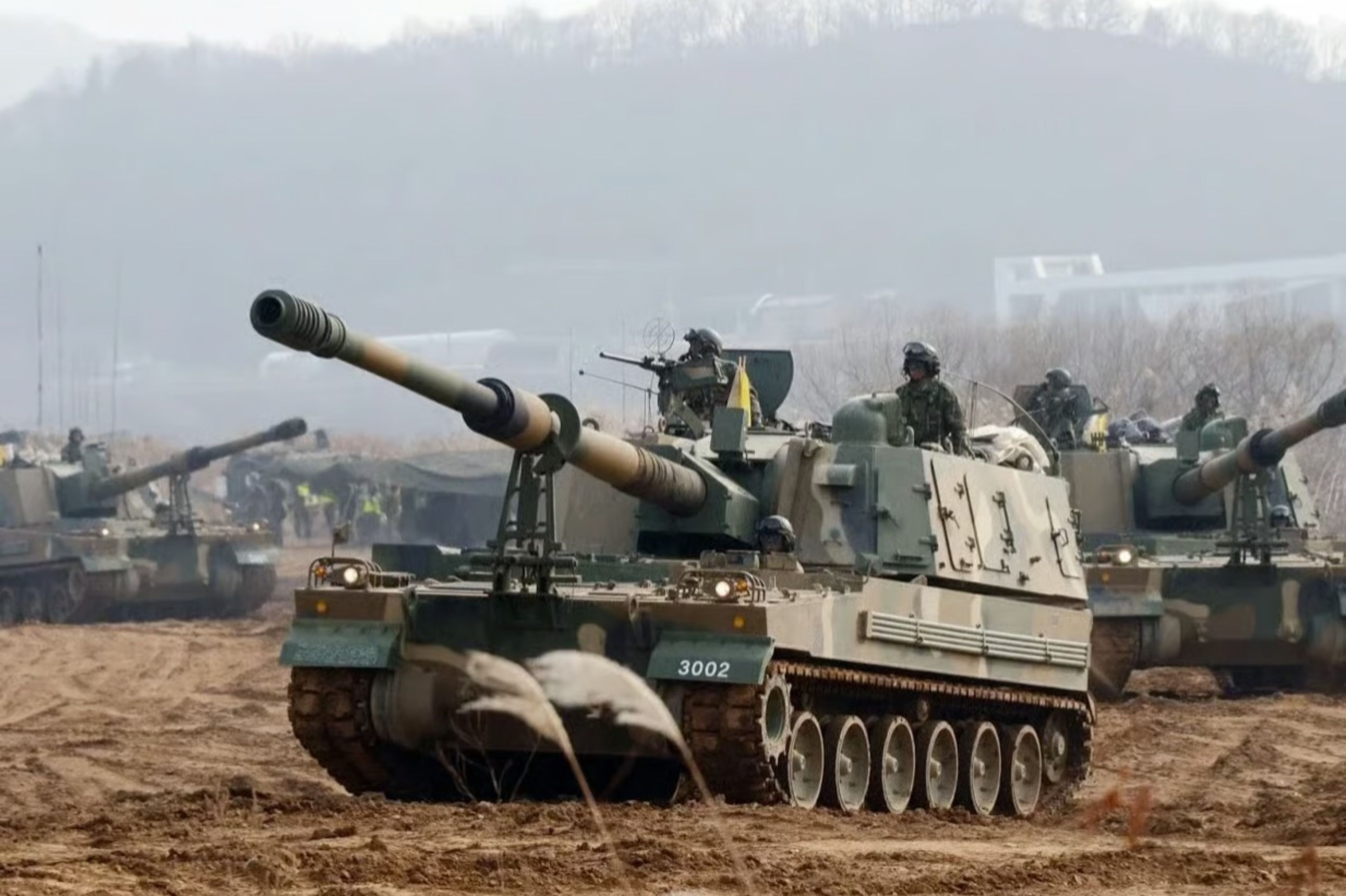 Güney Kore, Polonya’ya 212 K9 obüsünü teslim etti