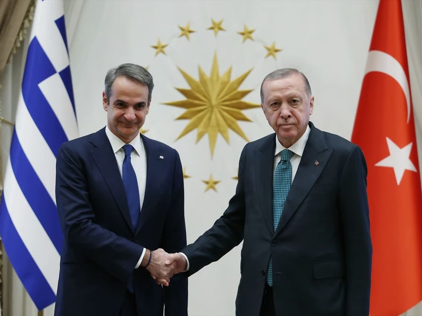 Miçotakis'ten kritik Türkiye açıklaması