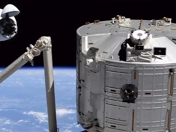 SpaceX'in Dragon kapsülü ISS'nin yörüngesini yükseltti