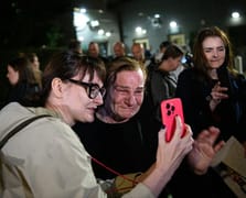 Belarus ABD'nin arabuluculuğuyla 52 siyasi tutukluyu serbest bıraktı