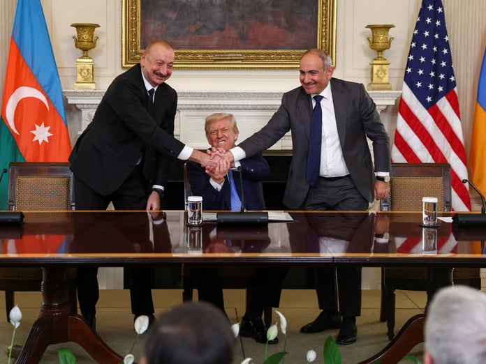 Azerbaycan ile Ermenistan arasındaki barış Rusya’nın bölgede geri kalması anlamına geliyor