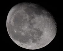 Ay’da büyük platin rezervleri olabilir