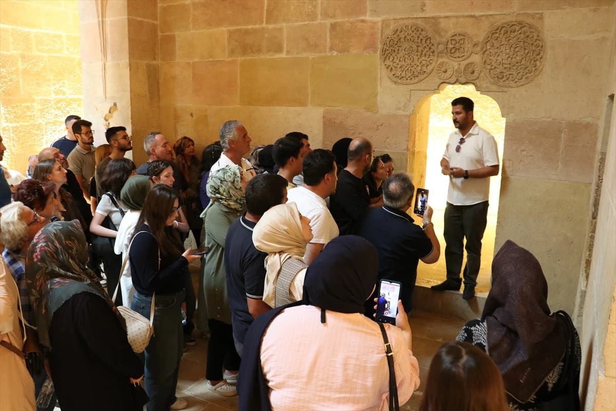 Divriği Ulu Camii ve Darüşşifasına ziyaretçi akını