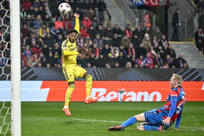 Avrupa deplasmanında sezonun ilk puanı geldi