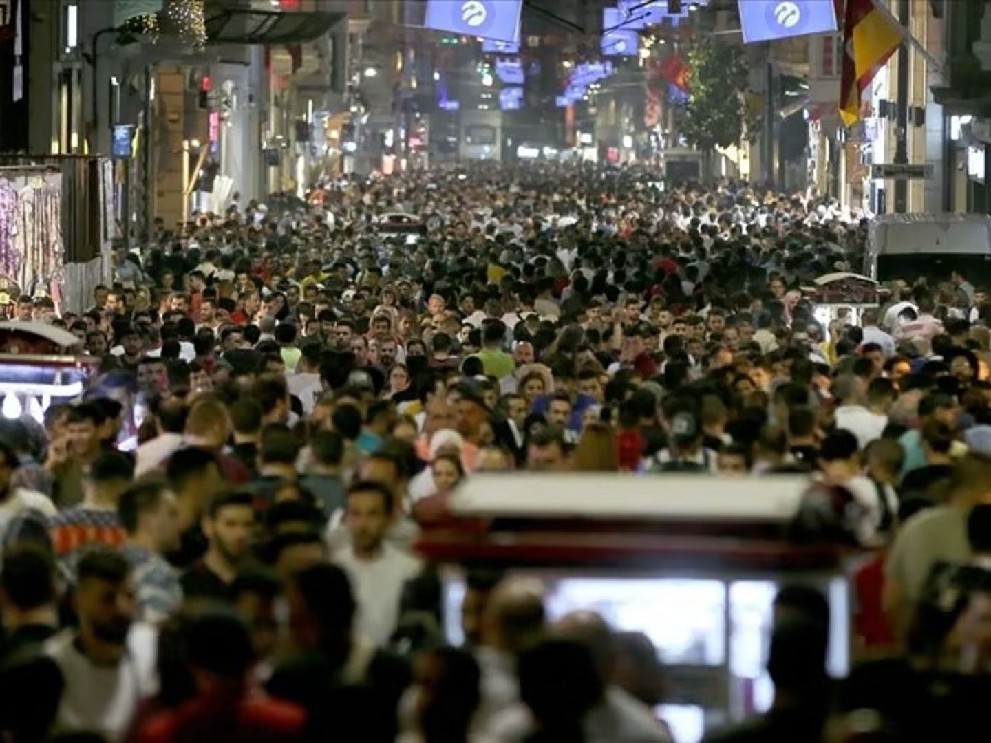 TÜİK: Türkiye’nin yarısı "Bakıcı" konumunda, istihdamda bakım yükü artıyor