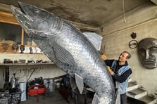 İran'lı heykeltıraştan "İnci Kefali" heykeli