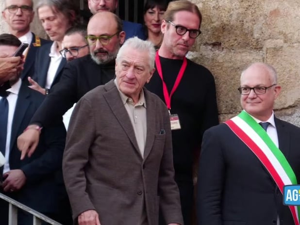 ABD'li ünlü aktör Robert De Niro'ya Roma Nişanı takdim edildi