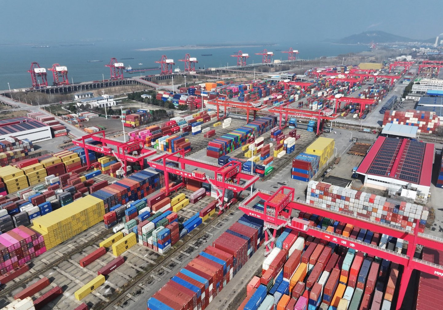 Çin'in Anhui eyaletinin Wuhu kentindeki liman - Reuters