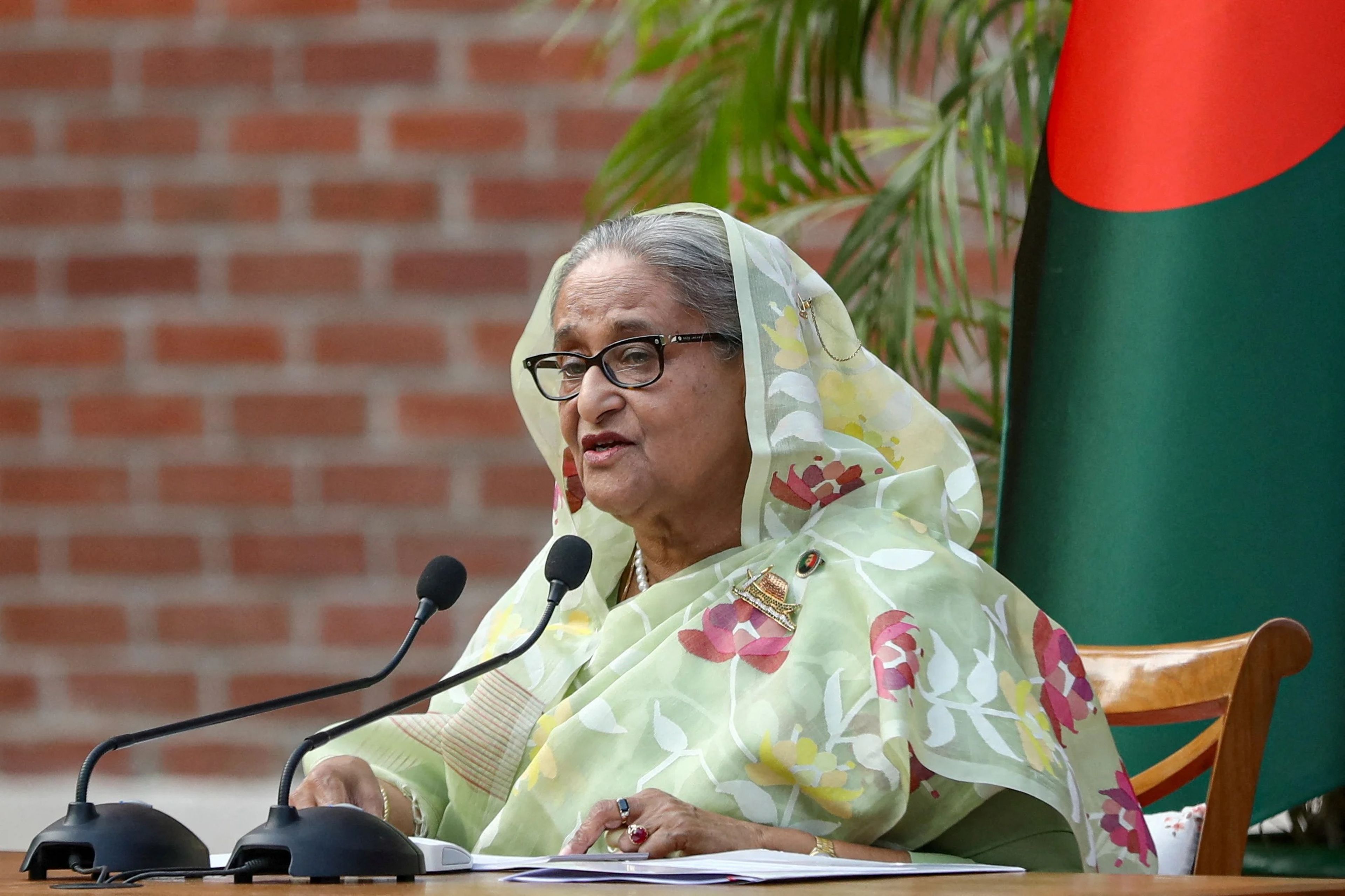 Eski Bangladeş Başbakanı insanlığı karşı suçlardan idama mahkum oldu