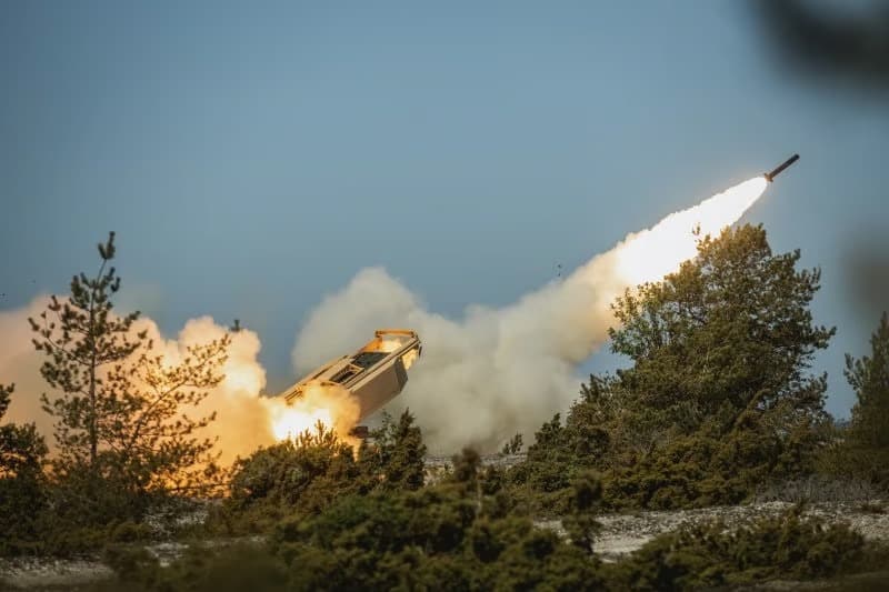Estonya HIMARS alımlarını artırıyor