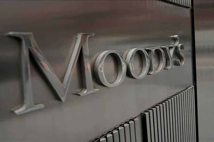 Moody's 108 yıl sonra ABD'nin kredi notunu düşürdü