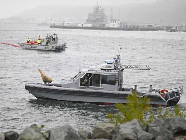 ABD'nin San Diego kenti açıklarında uçak denize düştü