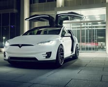 Tesla CEO'su Elon Musk'ın Model X tasarımındaki ısrarı üretim krizine yol açtı