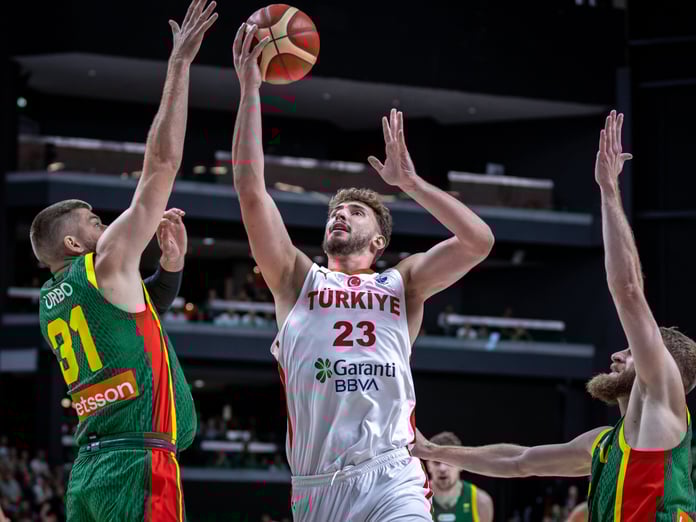 A Milli Erkek Basketbol Takımı, FIBA Avrupa Şampiyonası hazırlıklarında Litvanya'yı mağlup etti