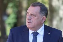 Bosna Hersek'te ayrılıkçı Sırp lider Dodik görevden alındı