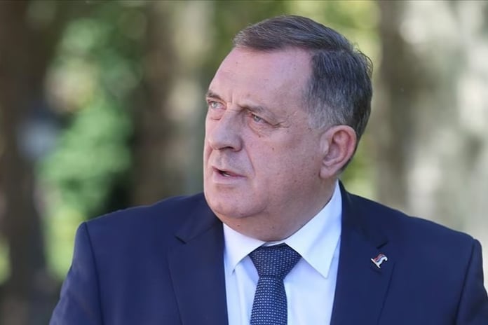 Bosna Hersek'te ayrılıkçı Sırp lider Dodik görevden alındı