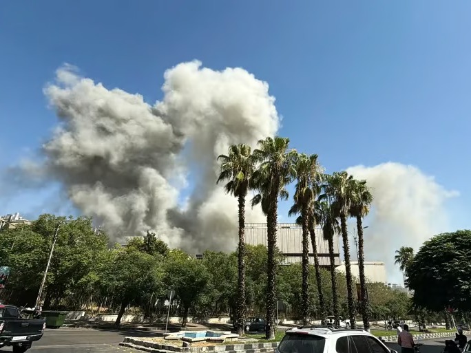 Israel Bombs Syrian Army HQ Amid Suwayda Clashes