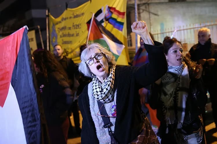 İsrail'in Eurovision'a katılımına protesto!