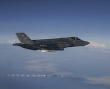 ABD, Almanya'nın F-35 filosu İçin 1,23 milyar dolarlık AIM-120D-3 AMRAAM satışını onayladı
