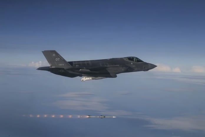 ABD, Almanya'nın F-35 filosu İçin 1,23 milyar dolarlık AIM-120D-3 AMRAAM satışını onayladı