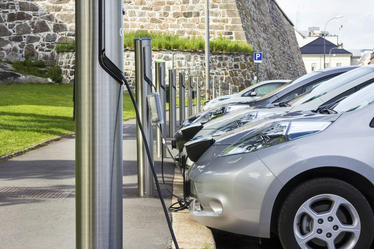 Norveç elektrikli araç satış rekoru kırdı: Eylülde satılan otomobillerin %98,3'ü elektrikli oldu