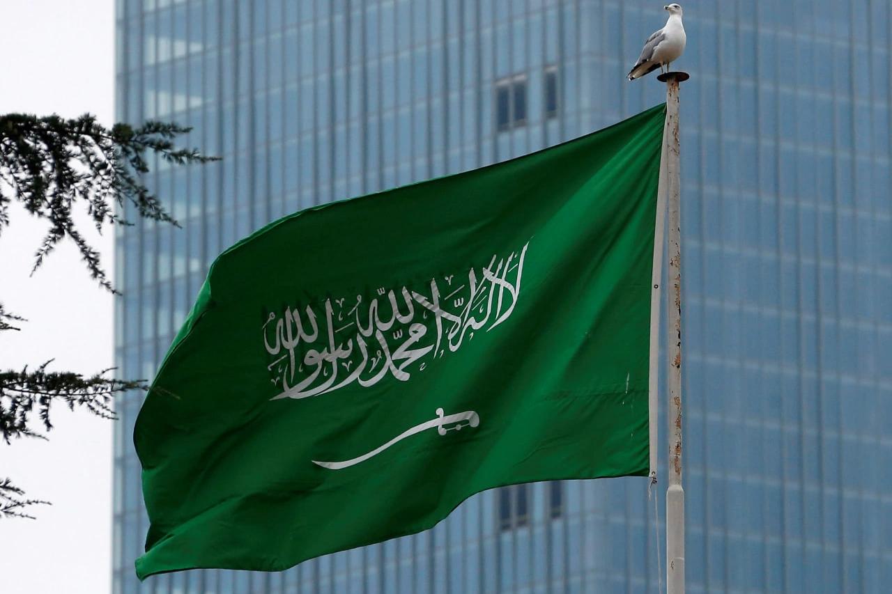 Suudi Arabistan'ın 6 bölgesinde alarm verildi