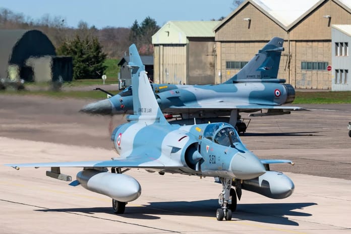 Ukrayna Fransa’dan yeni Mirage 2000-5 savaş uçakları bekliyor