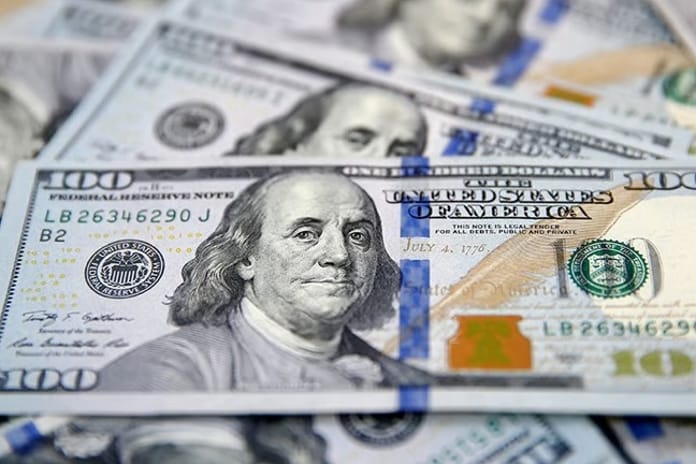 Döviz piyasasında tarihi zirve: Dolar tüm zamanların rekorunu kırdı