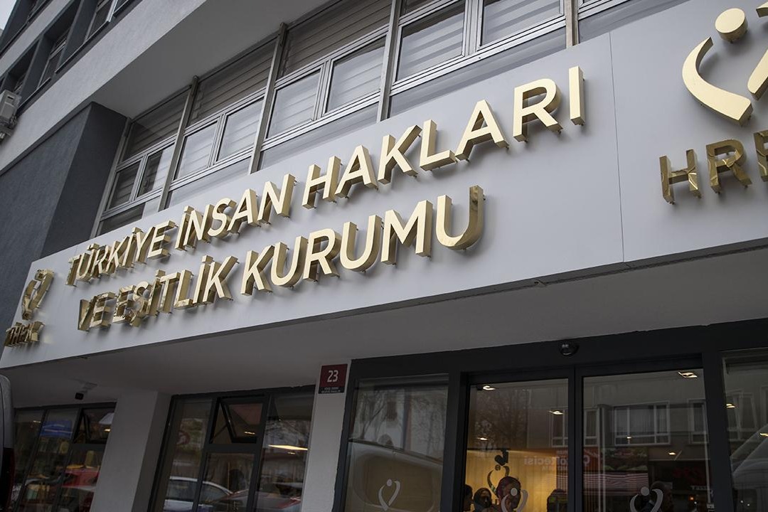 Tesettürlü mayo engeline rekor ceza!