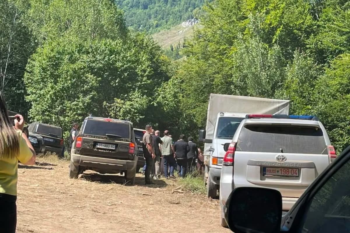 Kosova'da savaşın izleri: İki noktada toplu mezar tespit edildi