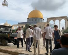 Kudüs'te gerilim tırmanıyor:  Yahudi yerleşimciler Kurbanlarla Mescid-i Aksa'ya baskın düzenledi