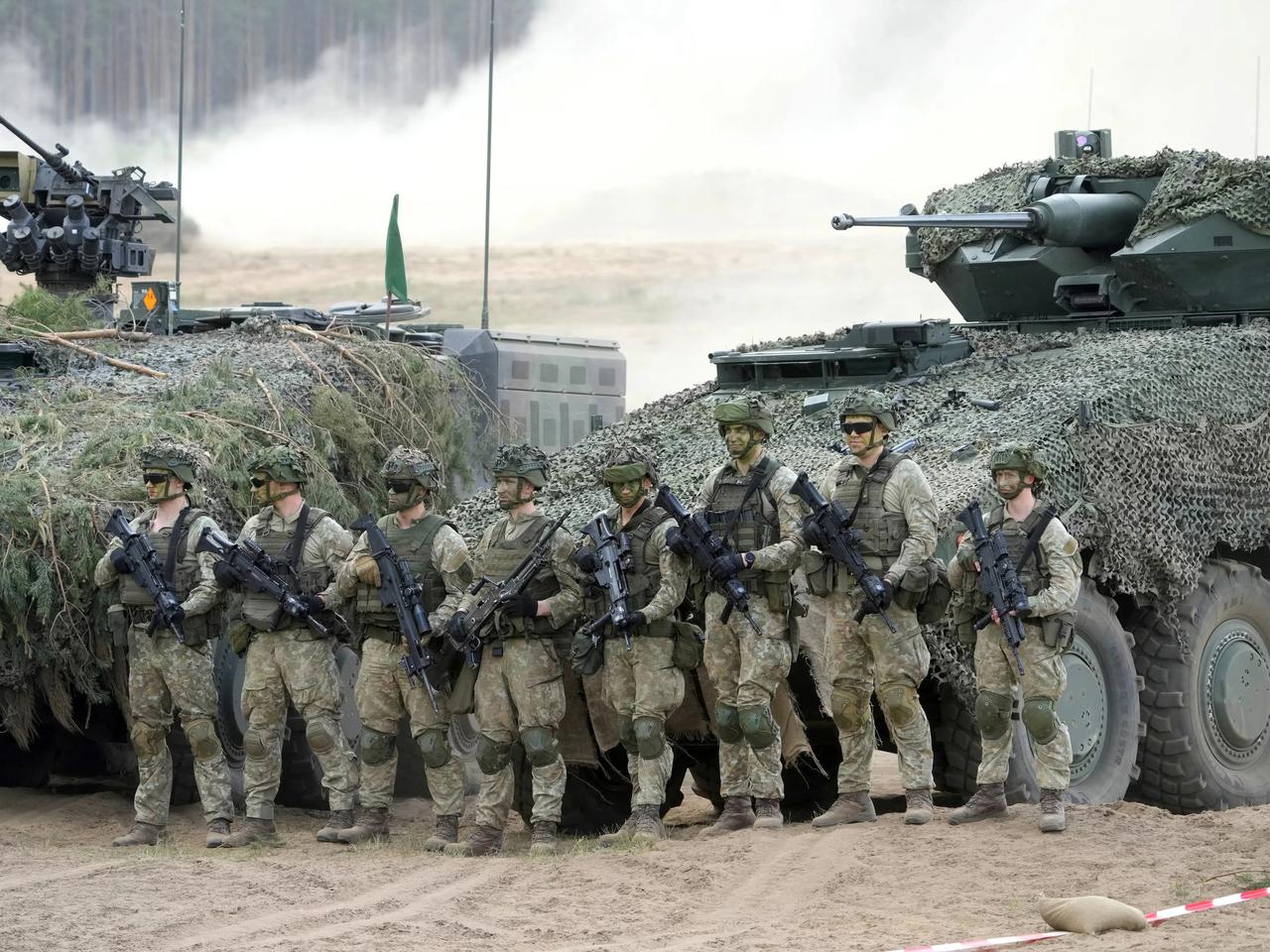 NATO Almanya'dan 40 bin asker istiyor